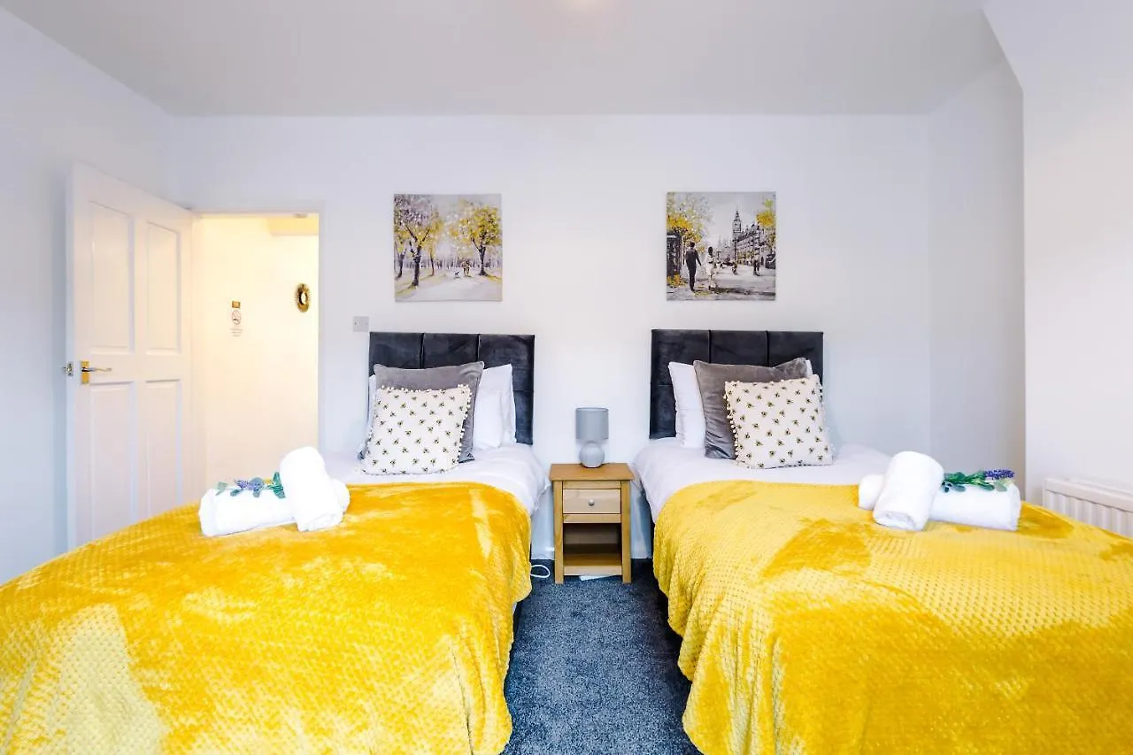 Holiday home Chester City Centre Cottage: Spacious 2-Bed for 6